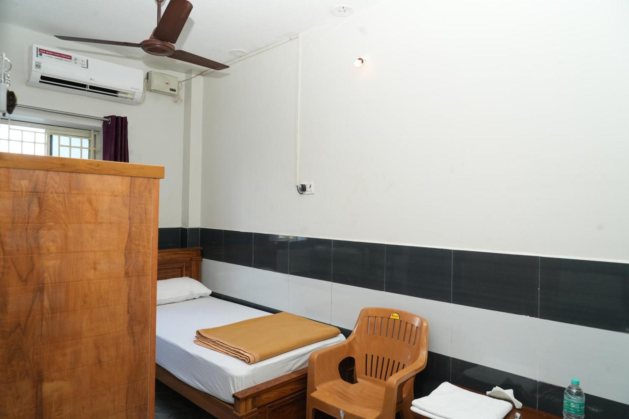 Rajali Residency Hotel Kulithalai Eksteriør billede