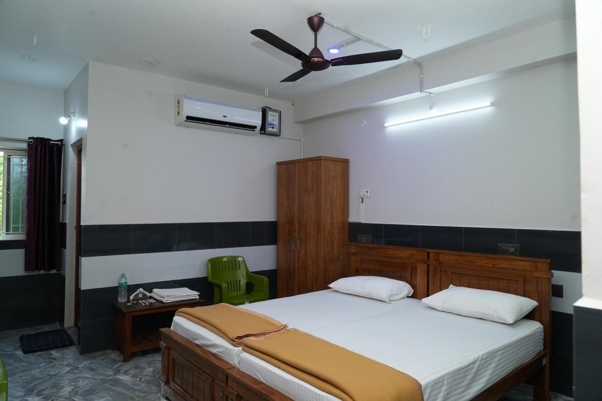 Rajali Residency Hotel Kulithalai Eksteriør billede