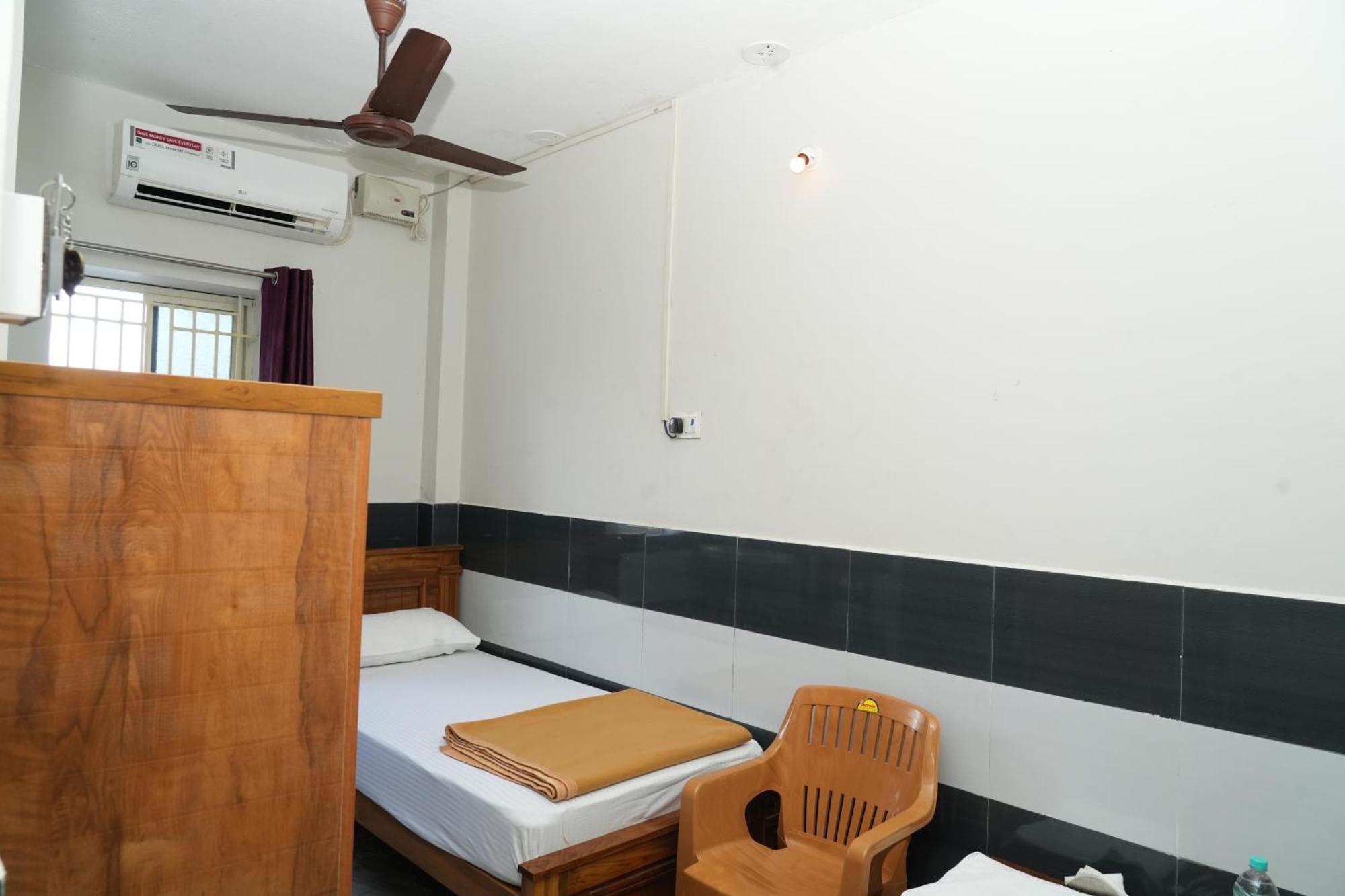 Rajali Residency Hotel Kulithalai Eksteriør billede