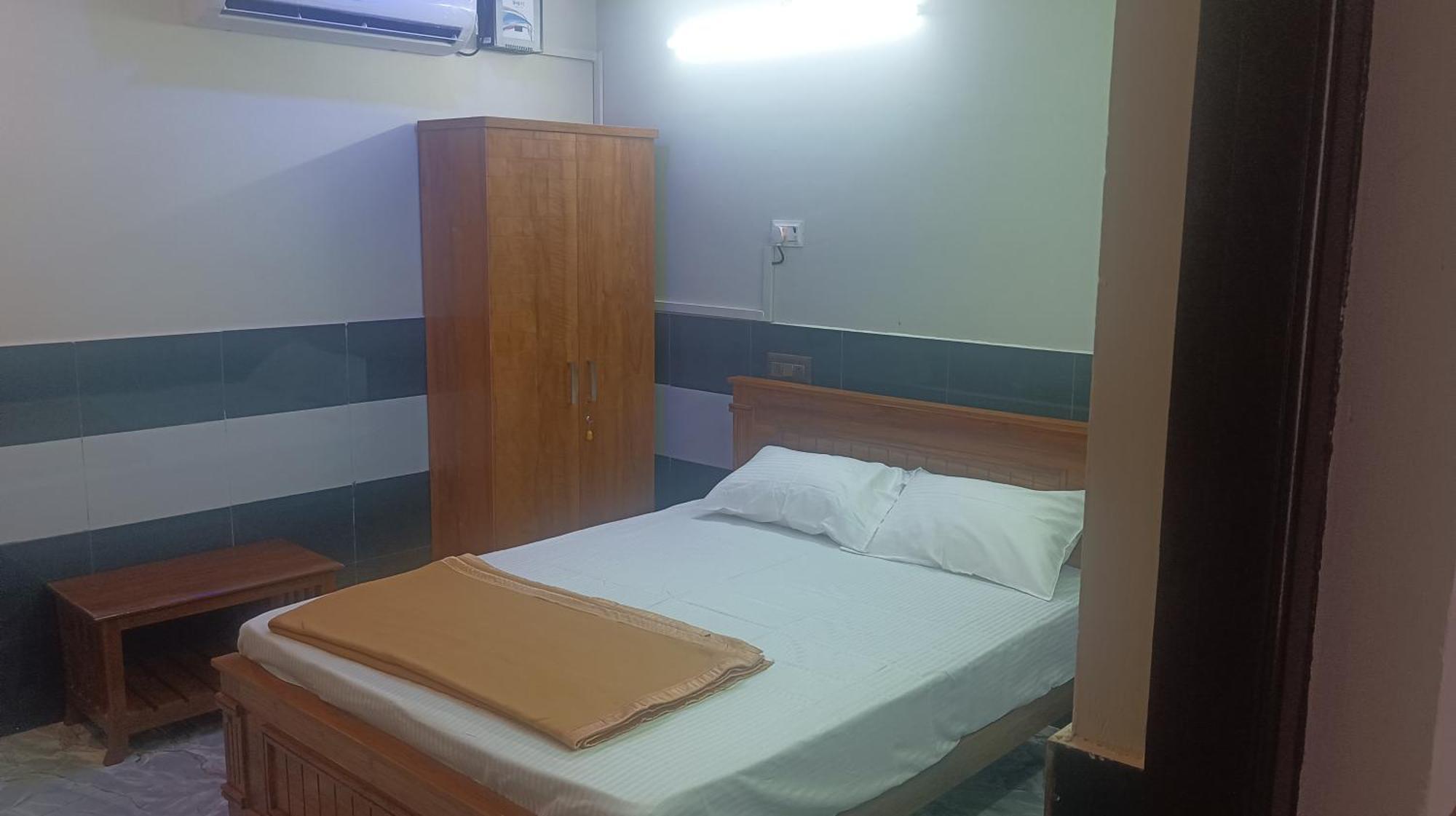 Rajali Residency Hotel Kulithalai Eksteriør billede